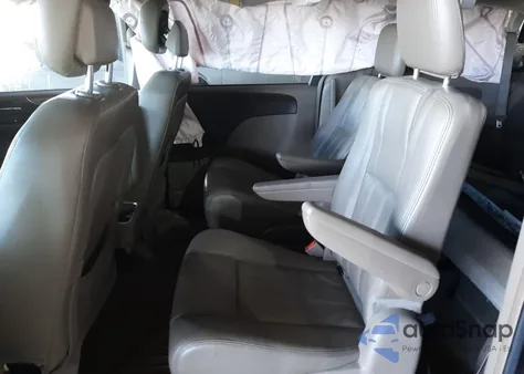 2014 Chrysler Town & Country Touring из США, поврежденный, VIN 2C4RC1BG0ER402838